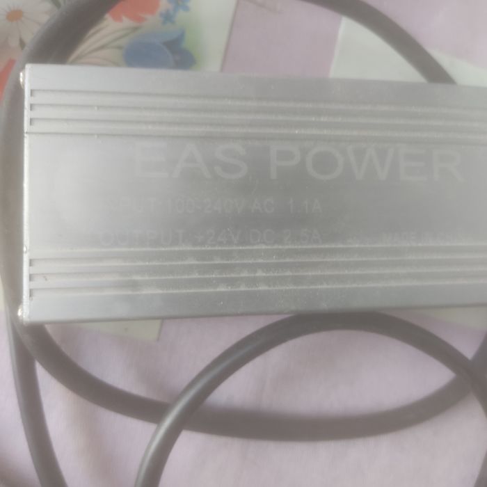 Продам стабилизаторы блок питания