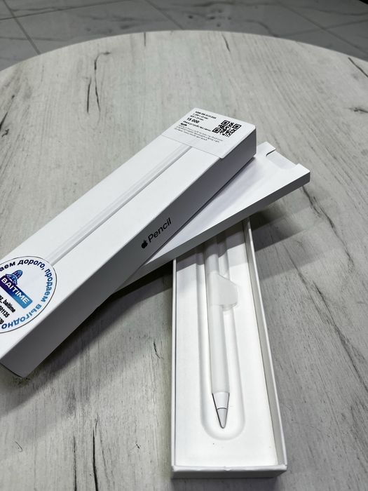 Apple Pencil white