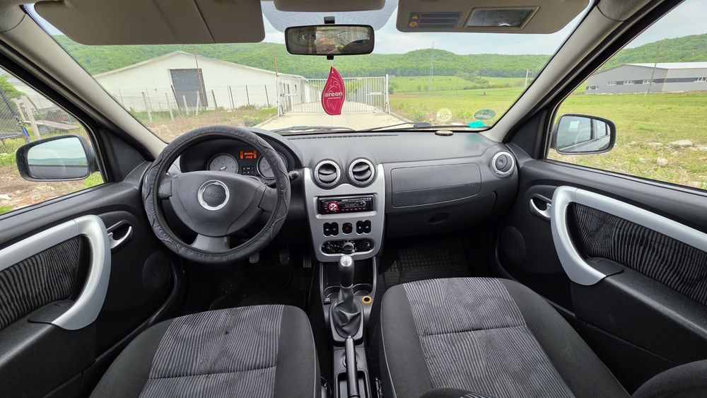 Dacia Logan mcv Laureate 1.6 benzina+ Gaz de fabrica model export