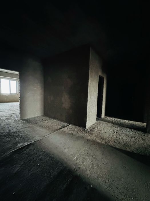 Продается коробка. 120 м2, 5 этаж лифт имеется