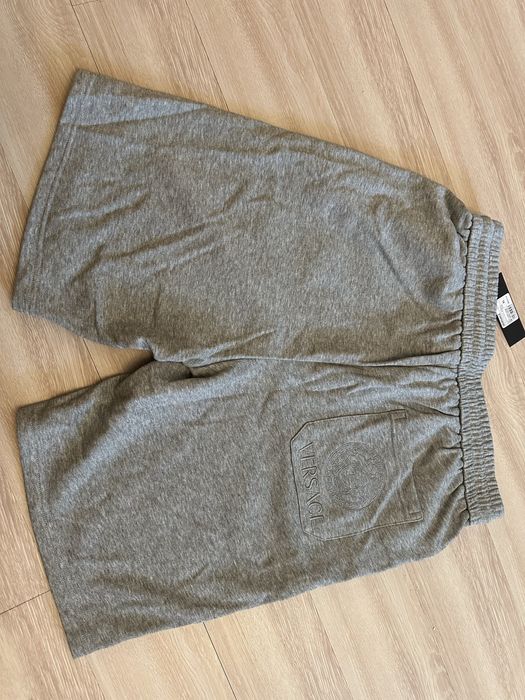 Pantaloni scurti Versace gri XL