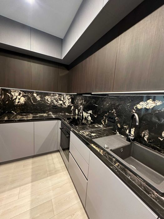 Продава се Тристаен апартамент в София, Кръстова вада - 128 кв.м за 2142 €/кв.м - Снимка #2