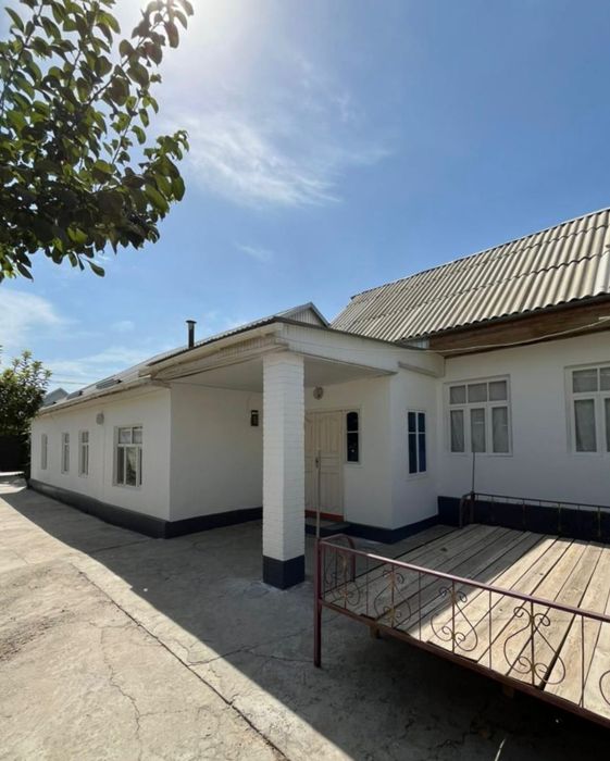 Жетісай қаласы Центрде  үй сатылады