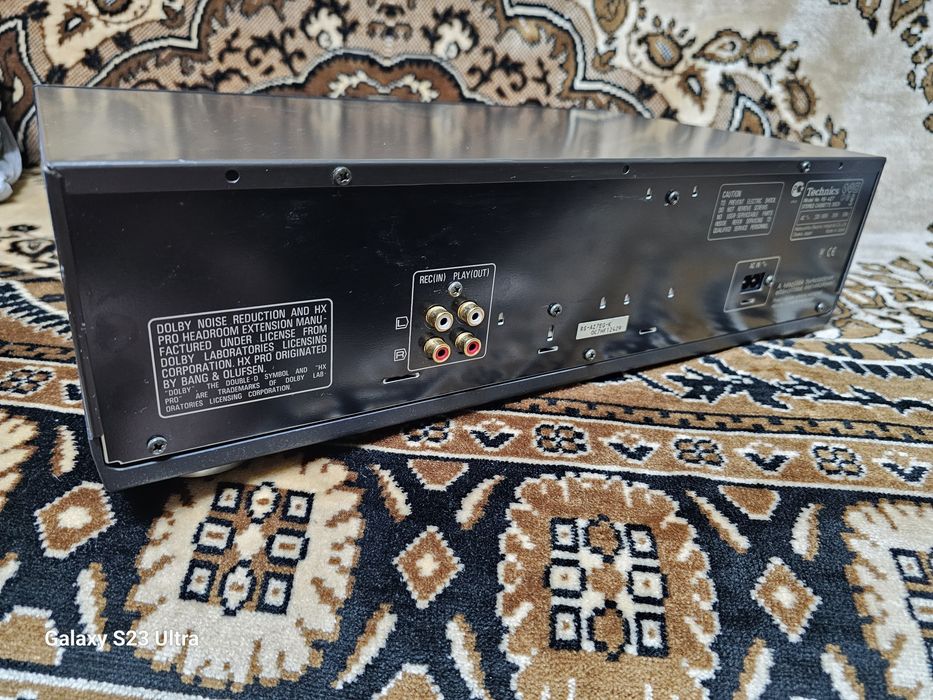 Vând deck Technics RS- AZ7 . Citiți descrierea.