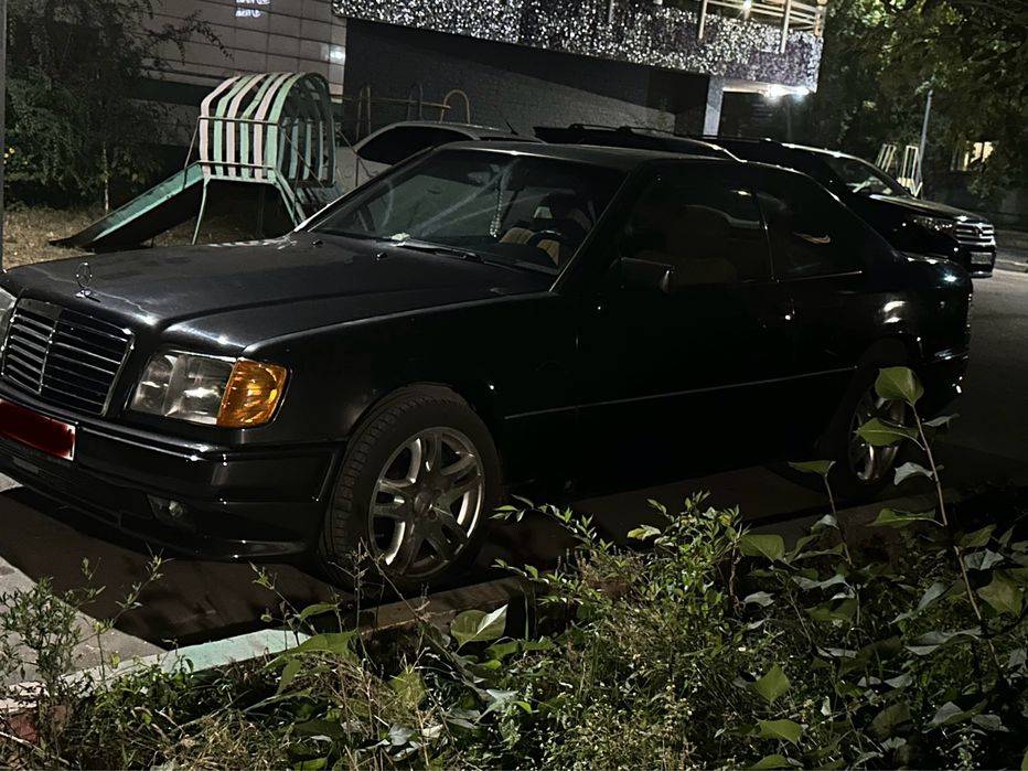 Продам мерседес-купе 124