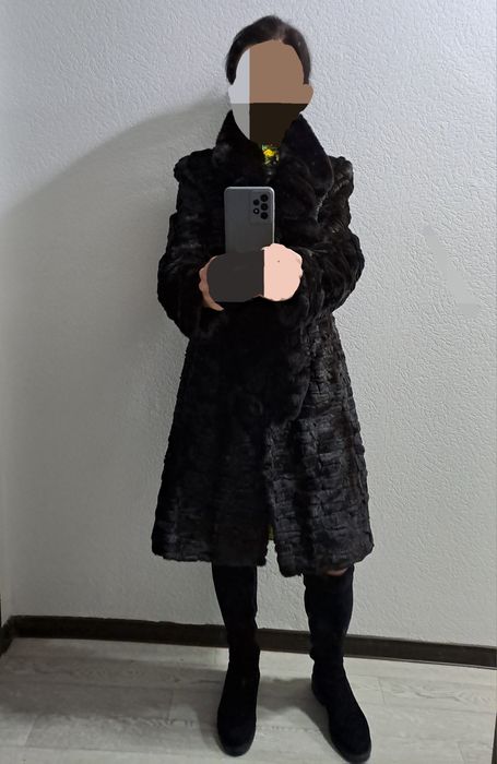 Шубу 46-48 продам