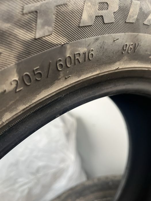 Продам летние шины 205/60/16