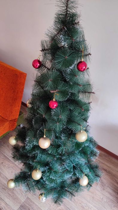 Продам Ёлку 160см