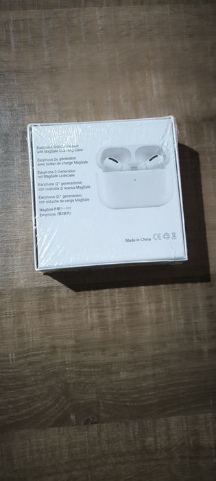 Vând căști airpods 2