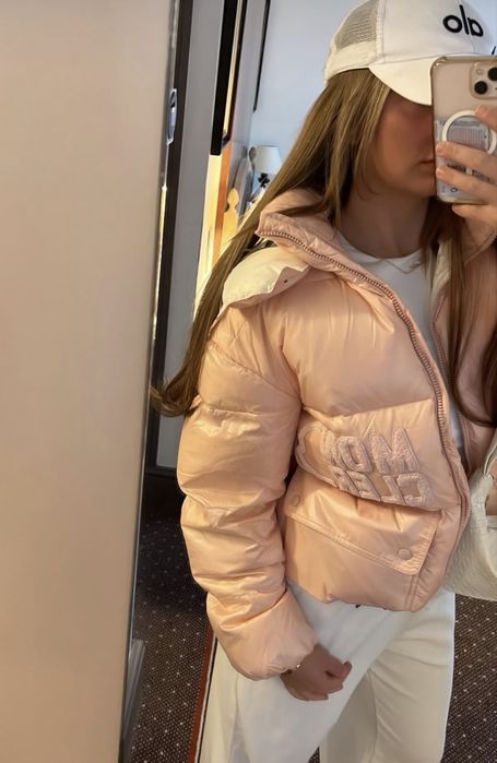 Пуховик Moncler