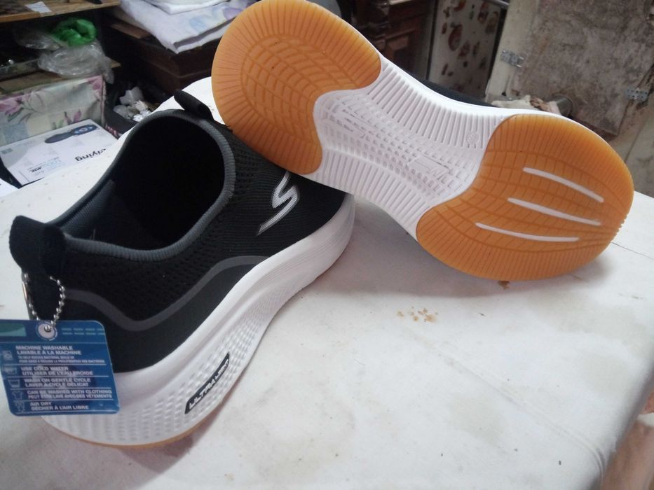 Vand încălțăminte sport cu talpă ortopedica