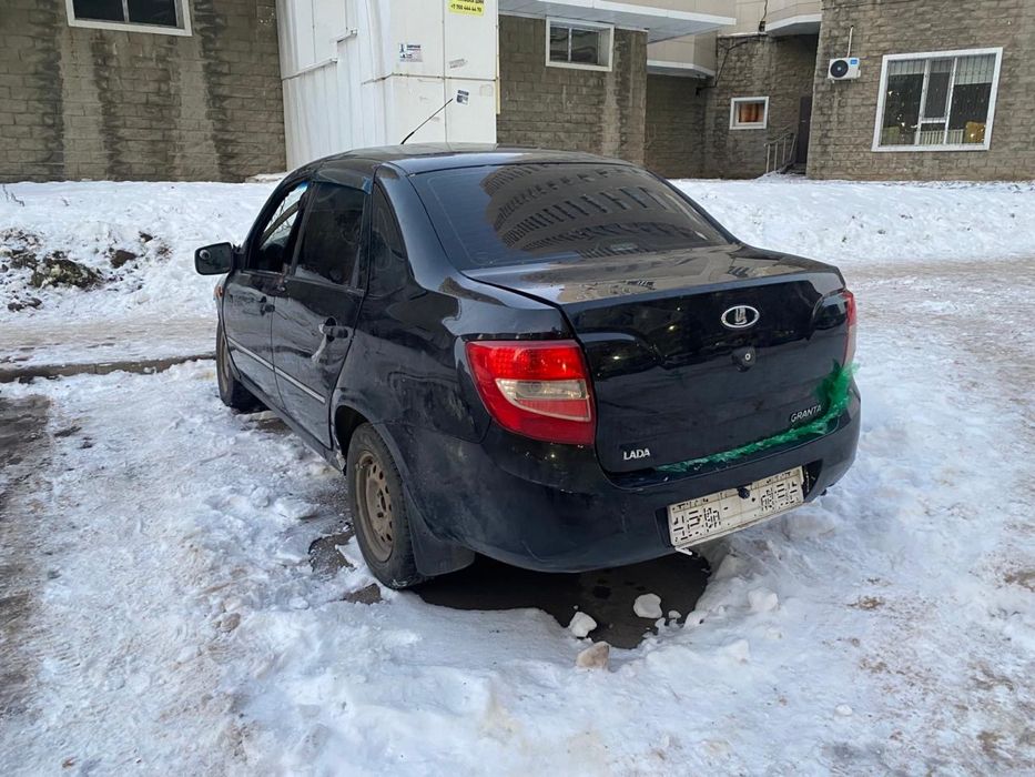 Лада Гранта седан 2012г на запчасти