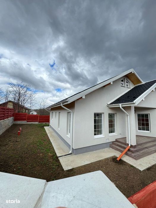 Casă 4 camere Valea Adancă!!