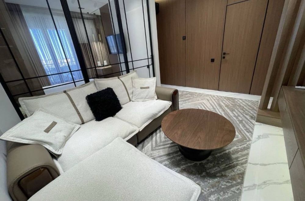 Аренда Хонсарой Парламент 2Ком