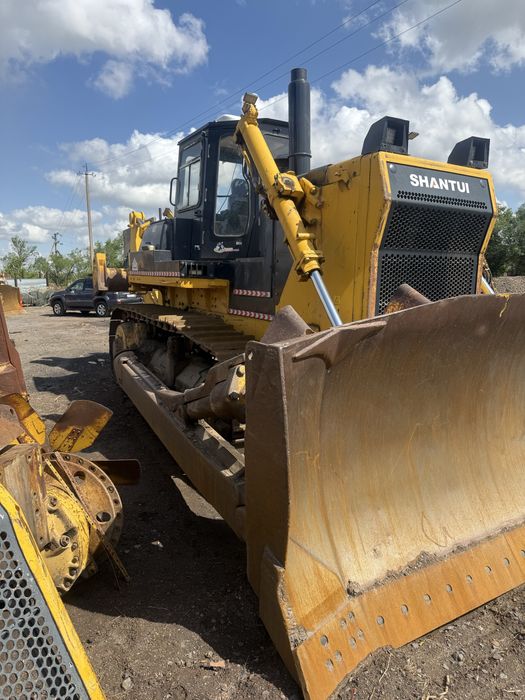 Бульдозер шантуй SD-32