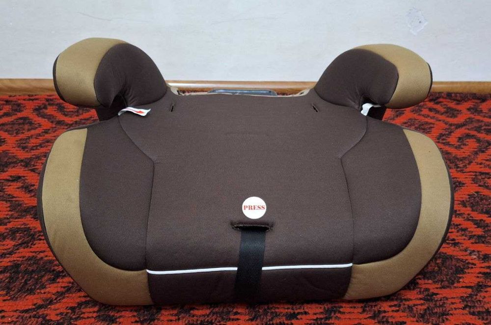 Детское автокресло 9-36 (бустер)