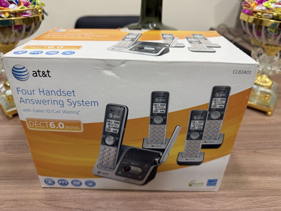 Ofis. Uy telefoni yangiday