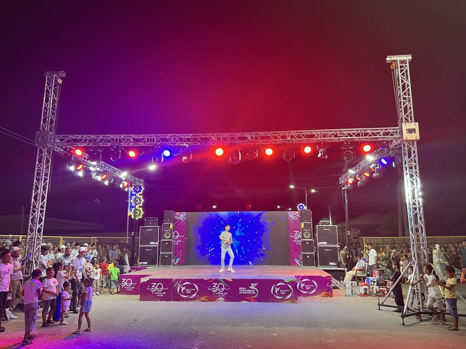 Led ekran , svet va ovoz apparaturalari