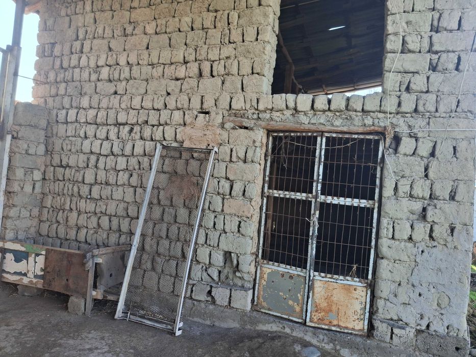Jomboy 10 sotix yer uchastka sotiladi