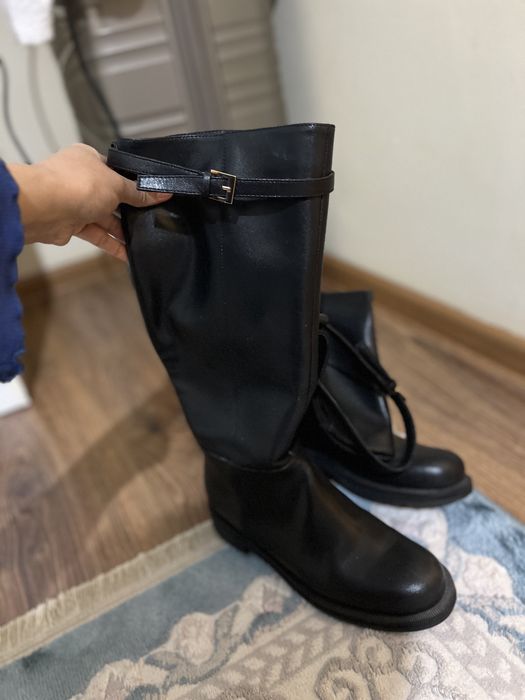 Продам кожаные сапоги