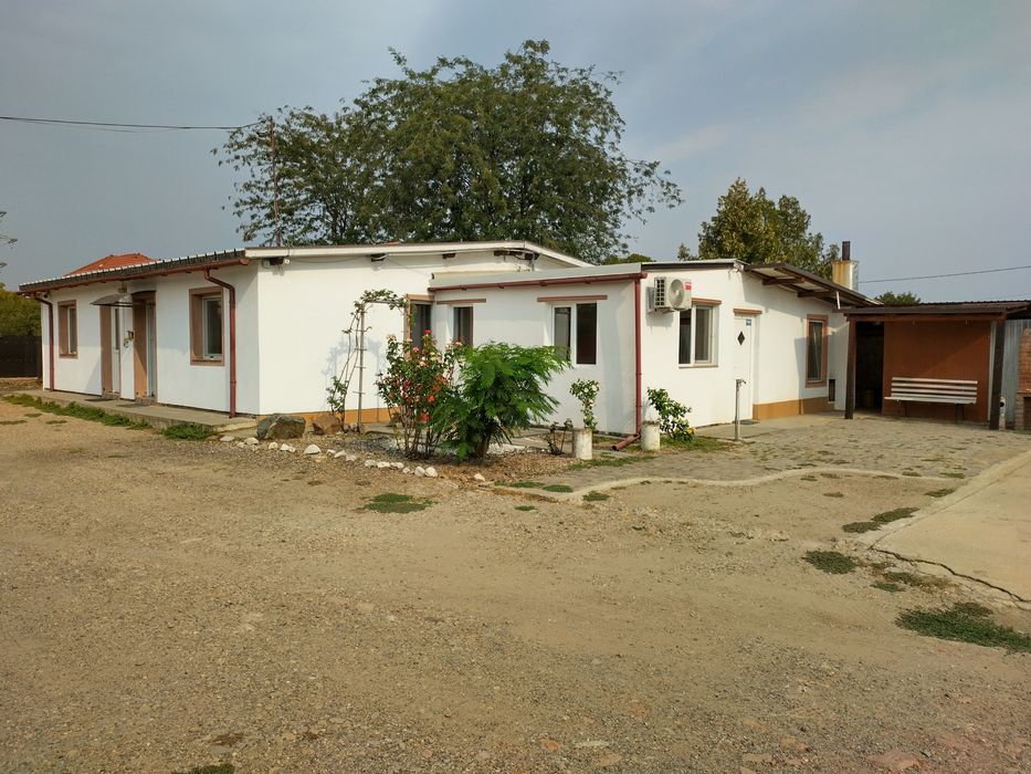 Birou ,Spațiu Depozit,container sau tir frigorific Parcare