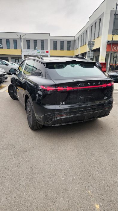 Voyah courage 2025 electro 570 km , dual motor , 4.9 secуспейте приобр