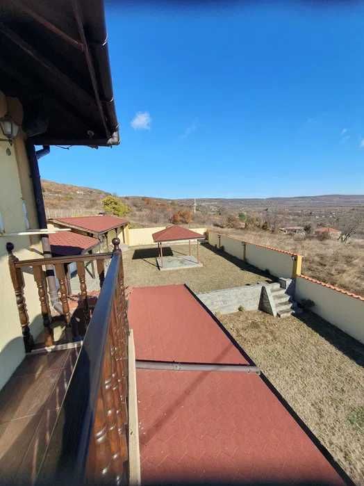 Продава се Къща в Айтос - 230 кв.м за 466 €/кв.м - Снимка #1