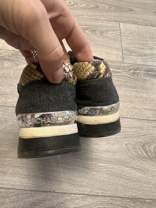 Кроссовки Майкл корс оригинал