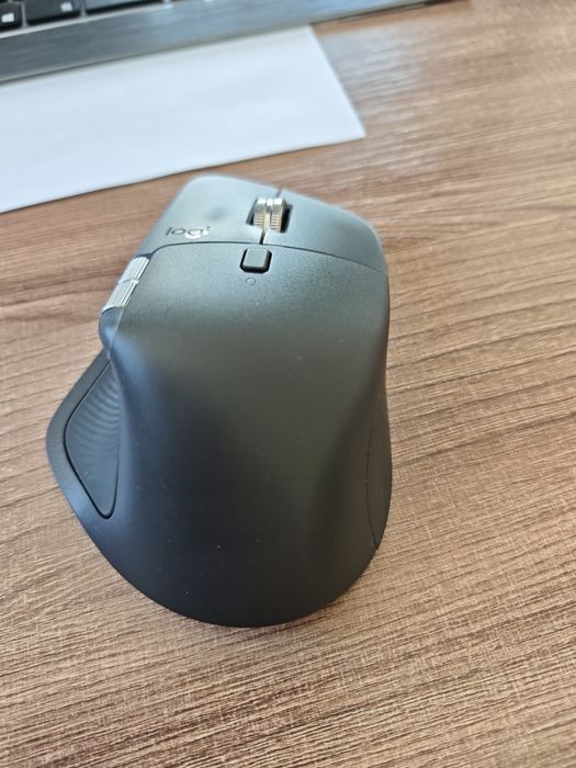 Продам мышку Logitech MX Master 4