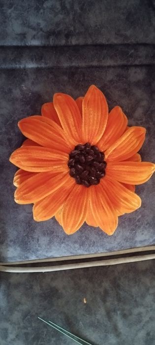 Подсолнух из синельной проволки