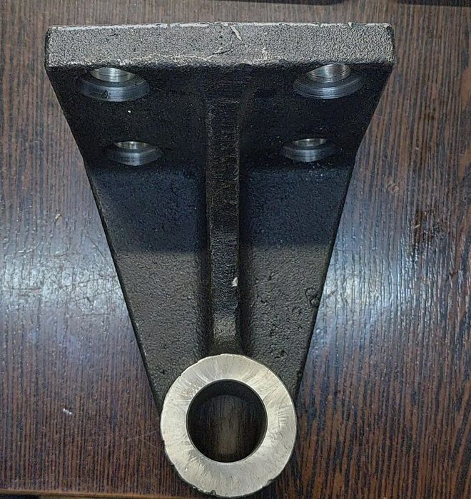 Кронштейн двигателя ЯМЗ