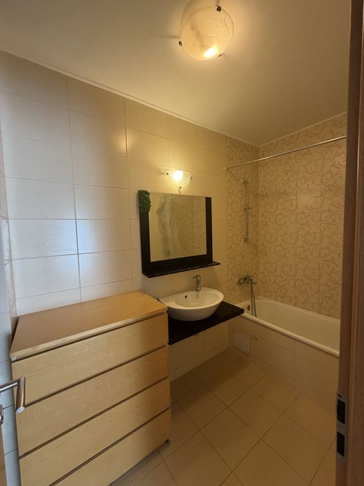 Inchiriez 2 camere Baneasa,Ansamblul Barcelona Residence