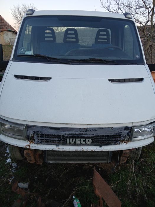 Vand iveco piese