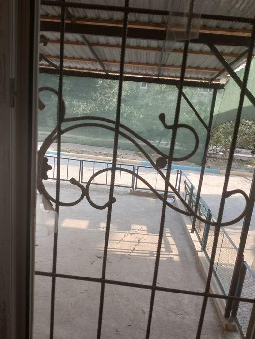 Продаётся квартира 1 этаж.5мик-н.