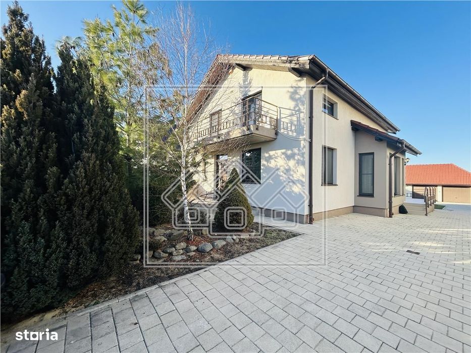 Casa individuala, teren mare, 2 garaje - Sura Mica