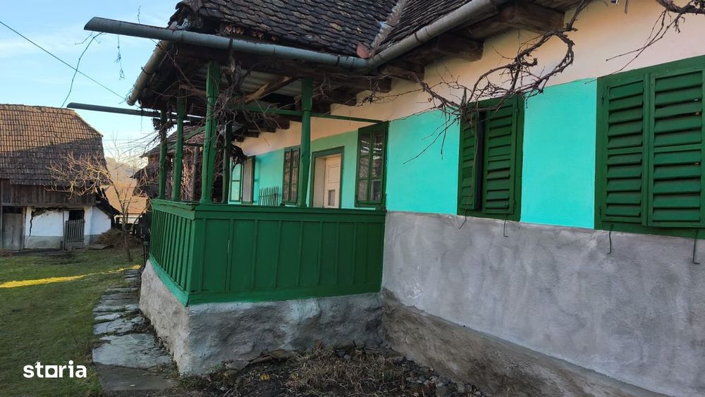 De vanzare 2 case intr-o curte in Silea NirajuluI