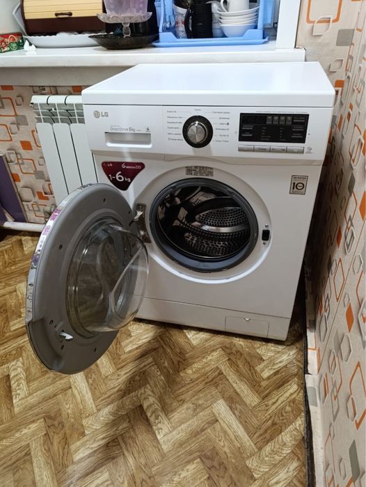 Стиральная машинка автомат
