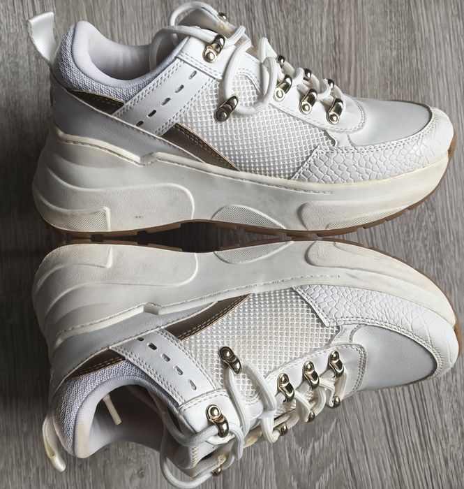 Сникърси Stradivarius, 38 размер