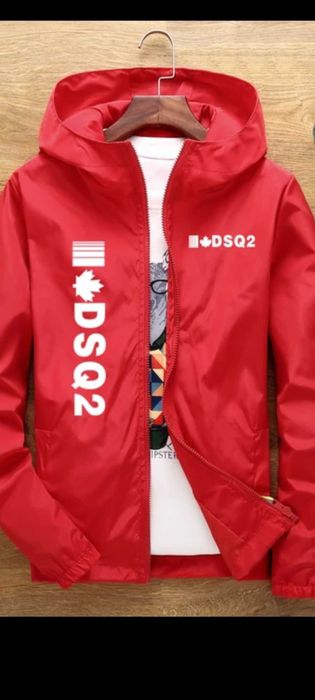 Чисто нова ветровка...