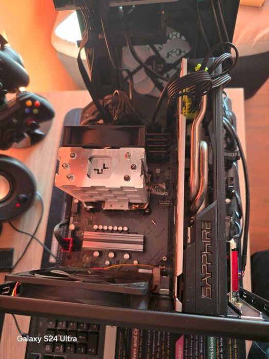 Компактна гейм машина с AMD Ryzen 3 3100 / 32 GB DDR4 / Palit GTX 1070 8 GB