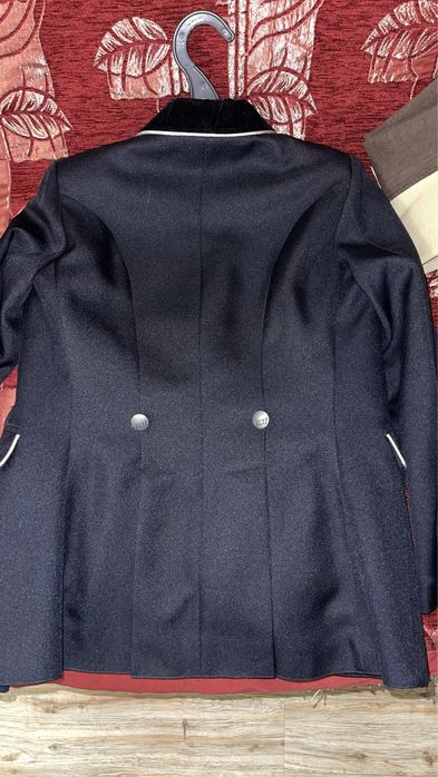 Пиджак для верховой езды