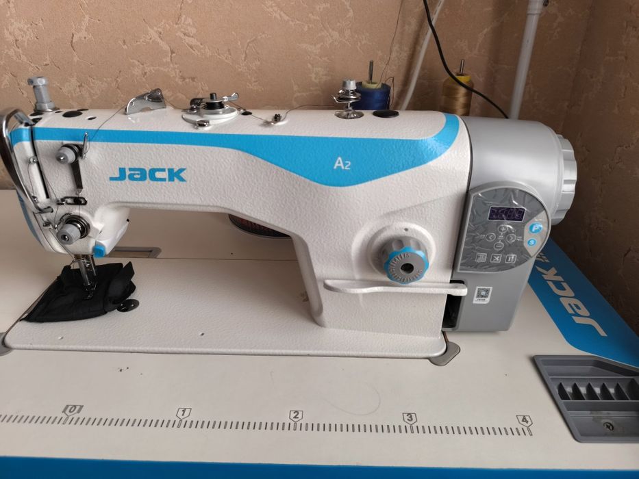 Швейная мащинка Jack a2