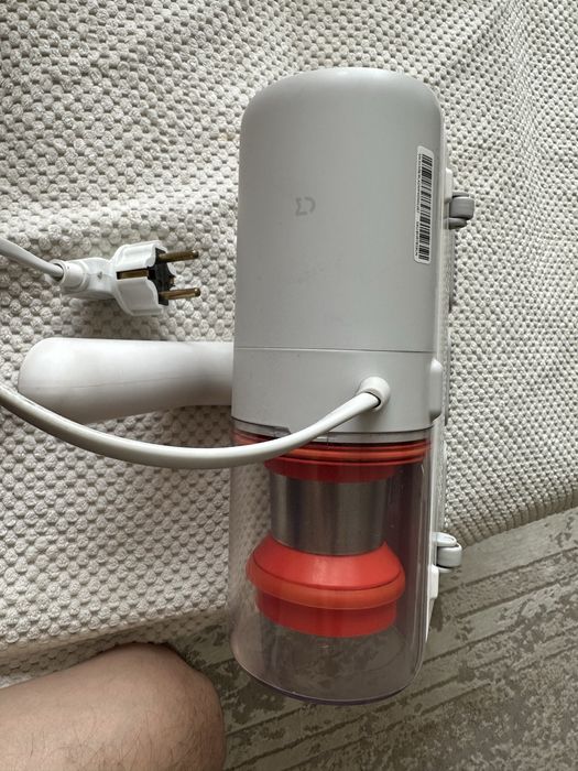 Пылесос Xiaomi MJCMY02DY белый