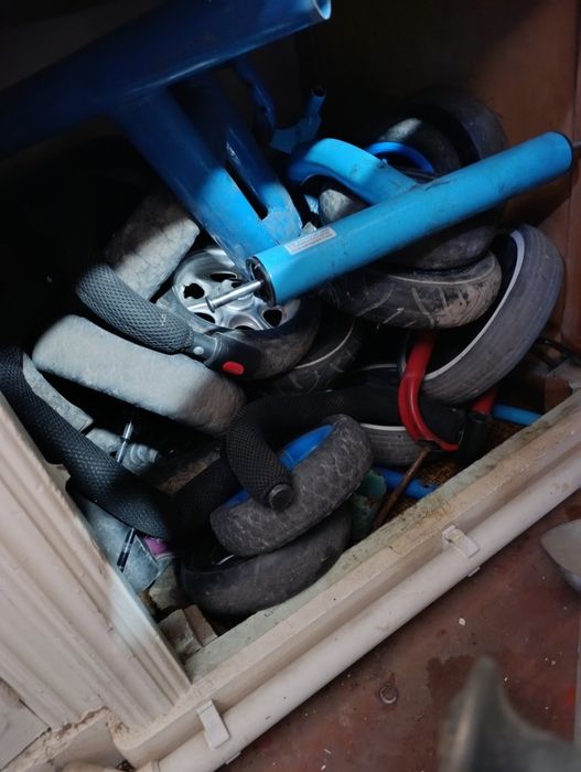 Детский велосипед запчастга Хаммасини шу туриши сотилади арзонга.