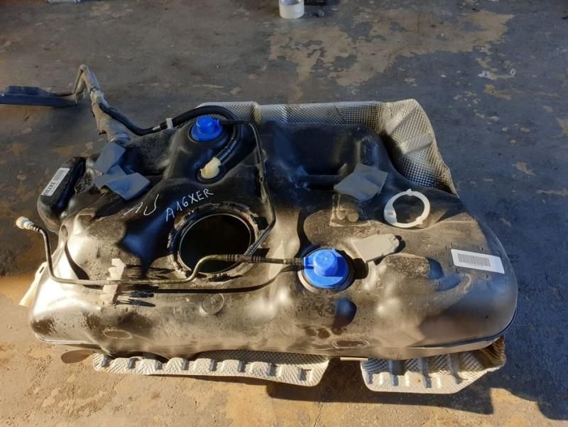 Rezervor combustibil benzina Opel Astra J Facelift 1.6i