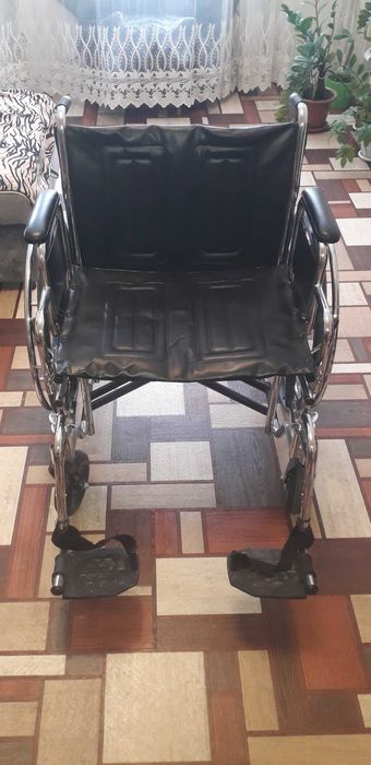 Инвалидная коляска