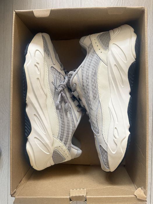 Кроссовки Adidas