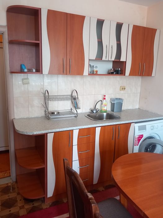 Дава се под наем Едностаен апартамент в Бургас, Изгрев - 48 кв.м за 382.5 € - Снимка #2