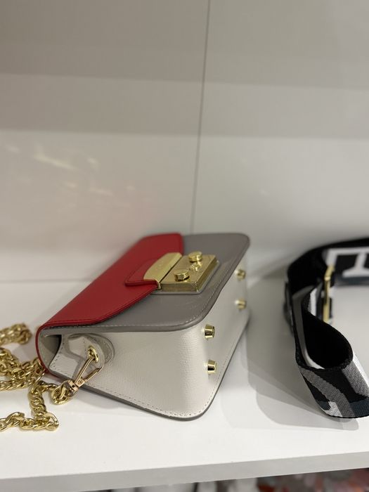 Geantă furla.