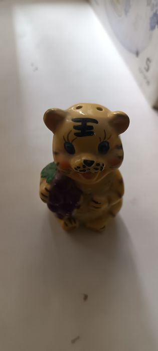 Продам статуэтки